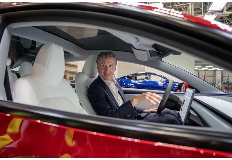 Gavin Newsom toured Tesla’s Giga Shanghai today
