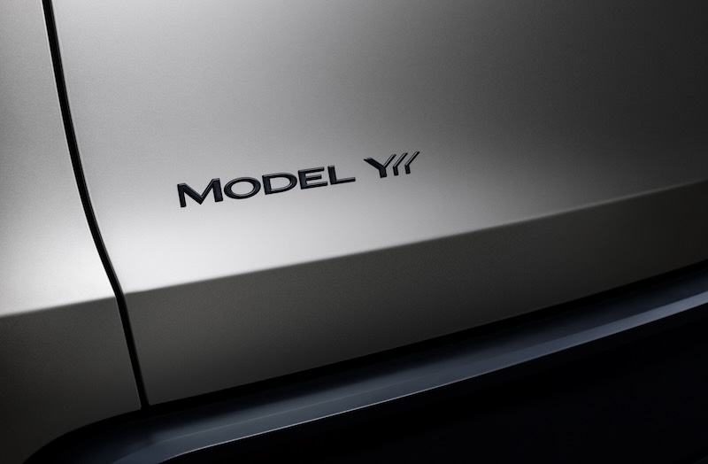 Tesla Model Y L Fall Unveiling