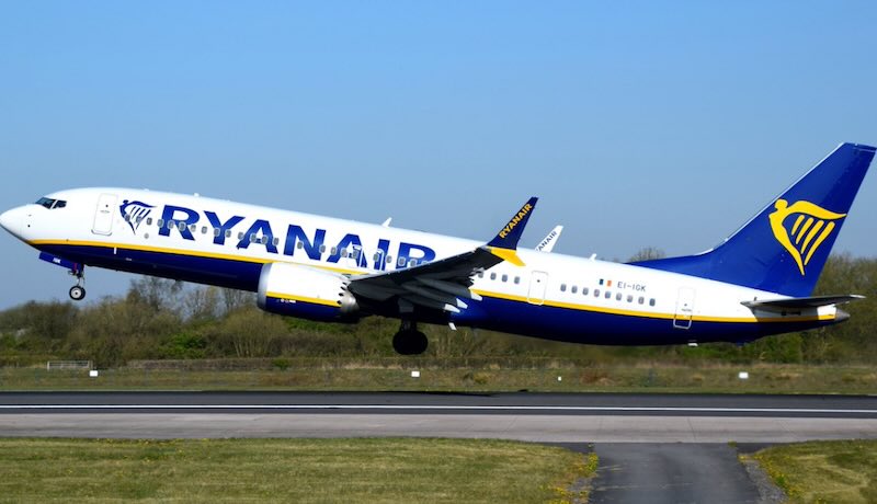 Ryanair Passes on Starlink WiFi, Cites Fuel Costs